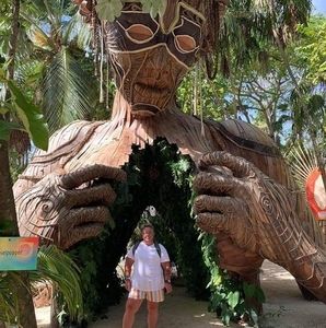 Meet your Posher, Tina